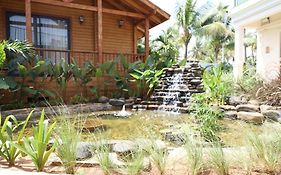 Foxoso Aaristo Baga Beach Resort